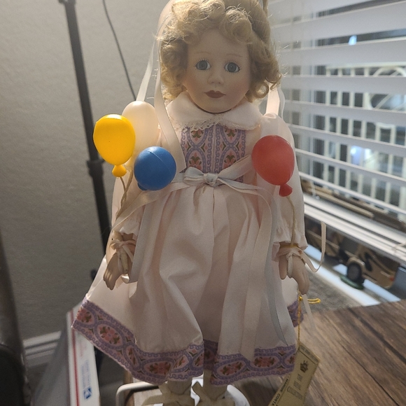 Margie Costs Accents Vintage The Royal Collection Shelby Birthday